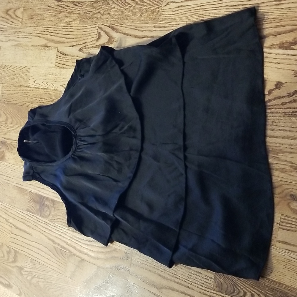 (M) Tiered Ruffle Keyhole Date Night Evening Black Tie Staple